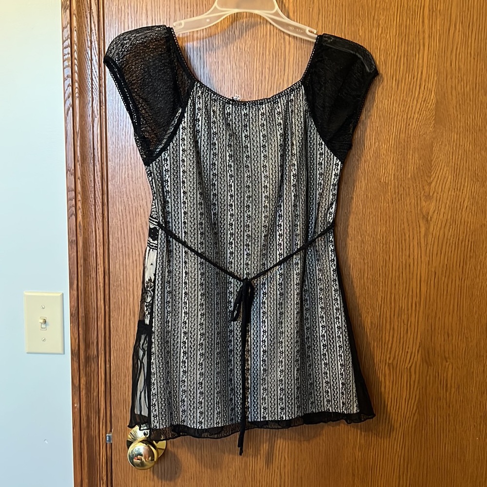 Inc - Picture 2 of 3